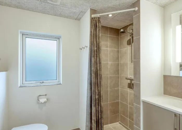 Villavilla 767 - Am See, Deutschland *